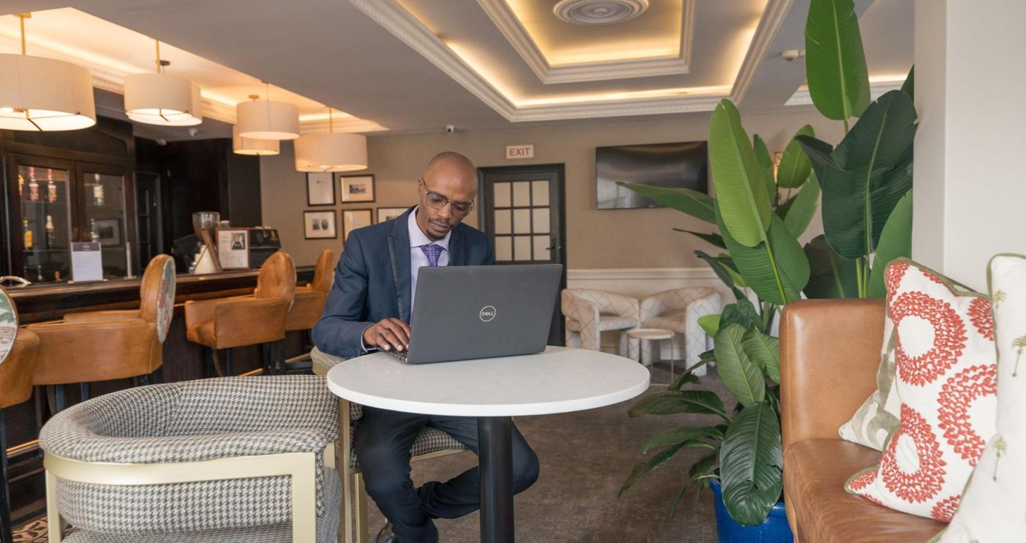Anew Hotel Hilton Pietermaritzburg Ngoại thất bức ảnh
